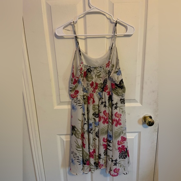 Suzy Shier Large Dress - Picture 2 of 3